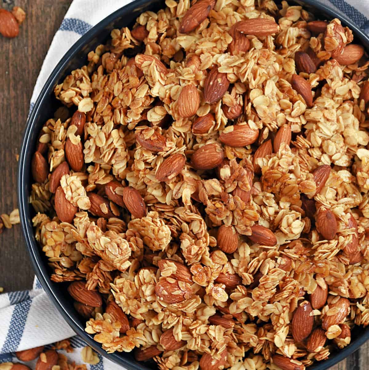 Homemade Vanilla Almond Granola