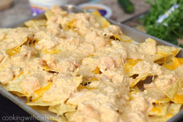 Creamy Seafood Nachos pour cookingwithcurls.com