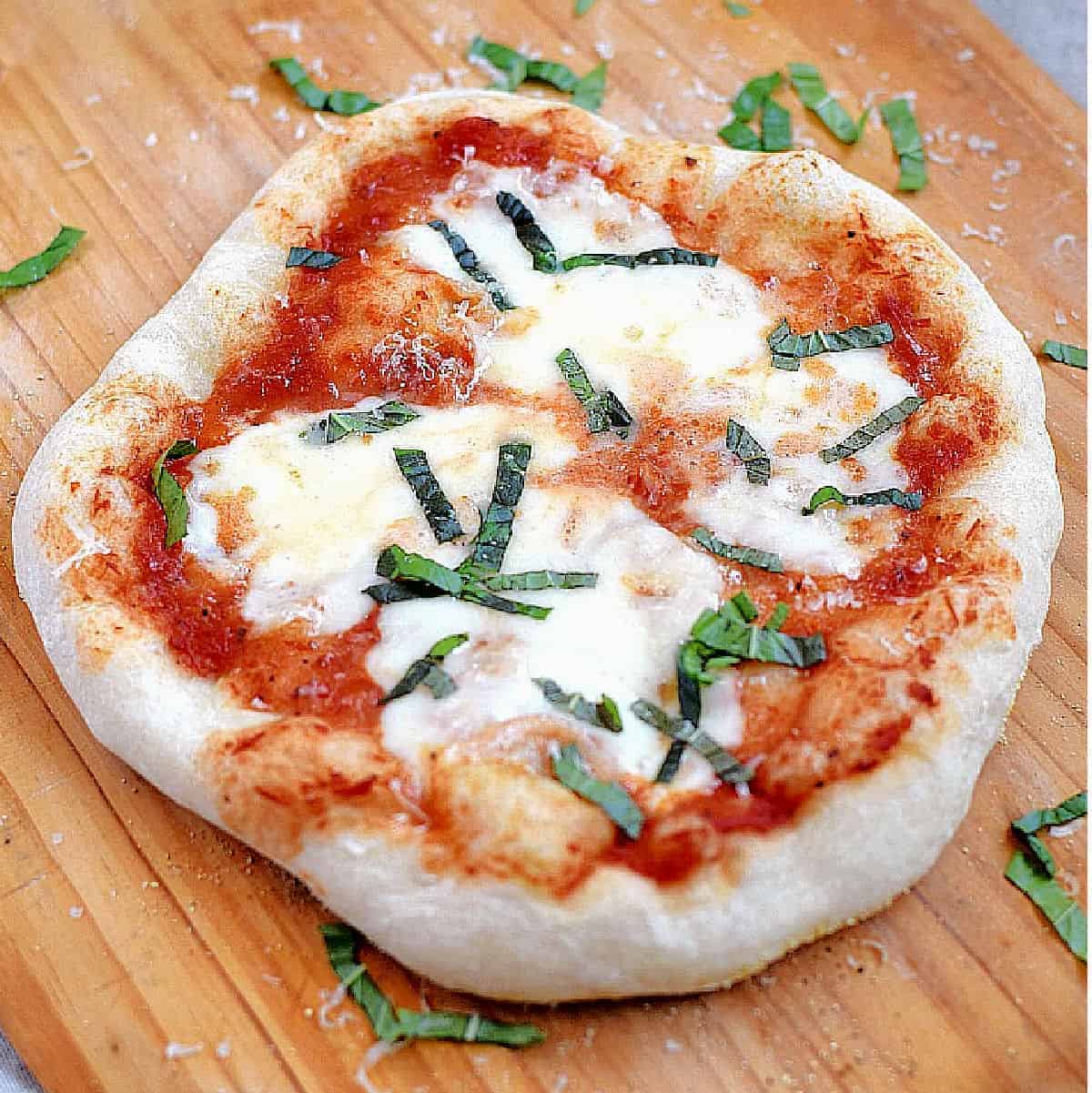 Grilled Pizza Margherita