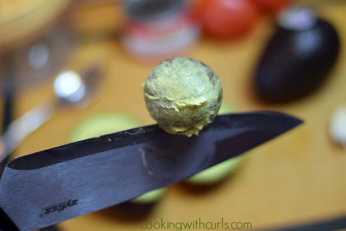 Guacamole pit cookingwithcurls.com