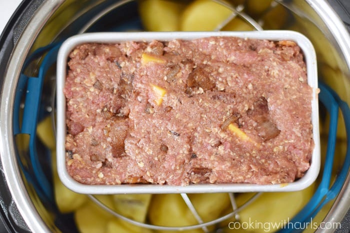 Instant Pot Bacon Cheeseburger Meatloaf loaf cookingwithcurls.com